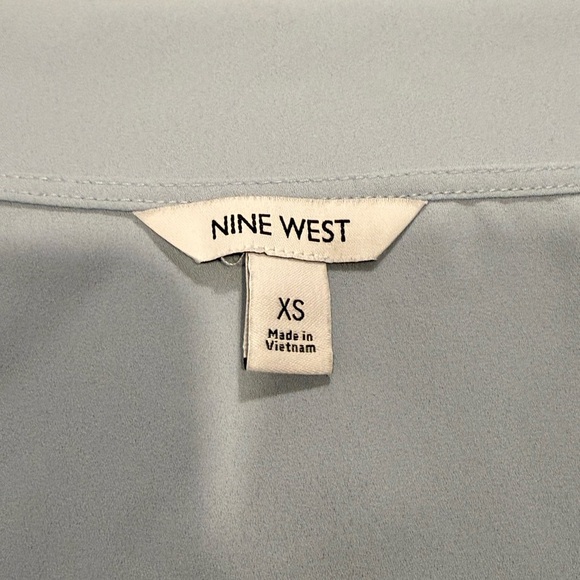 Nine West Blue Sleeveless Tank Top - Picture 3 of 3